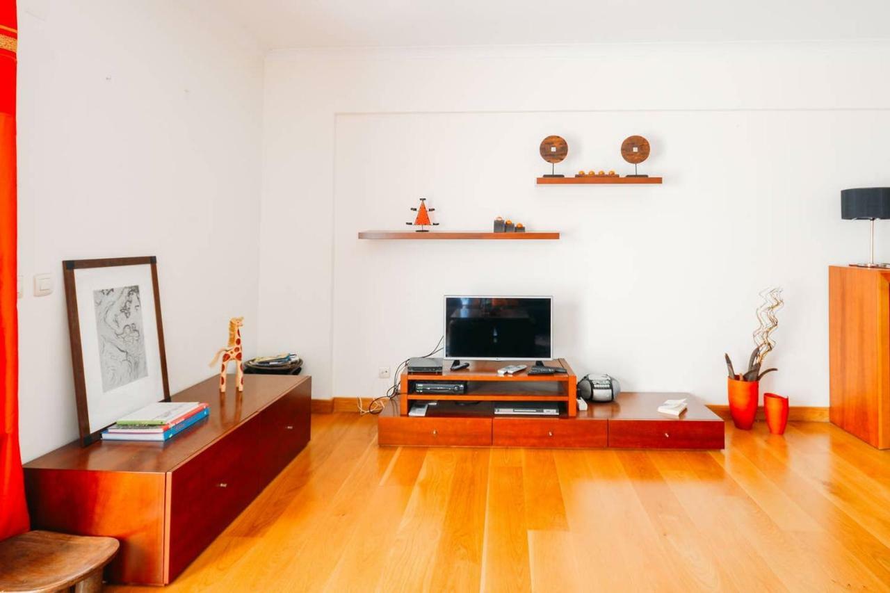Fantastic Seaside Family Apartment With Pool Parede Dış mekan fotoğraf
