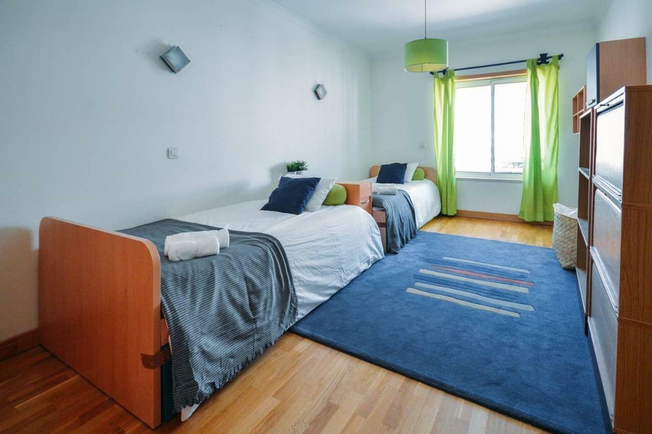 Fantastic Seaside Family Apartment With Pool Parede Dış mekan fotoğraf