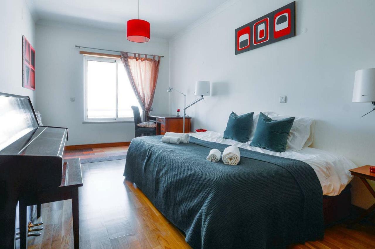 Fantastic Seaside Family Apartment With Pool Parede Dış mekan fotoğraf