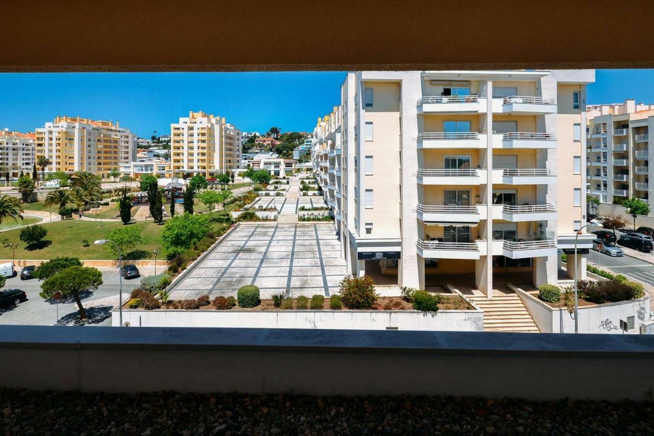 Fantastic Seaside Family Apartment With Pool Parede Dış mekan fotoğraf