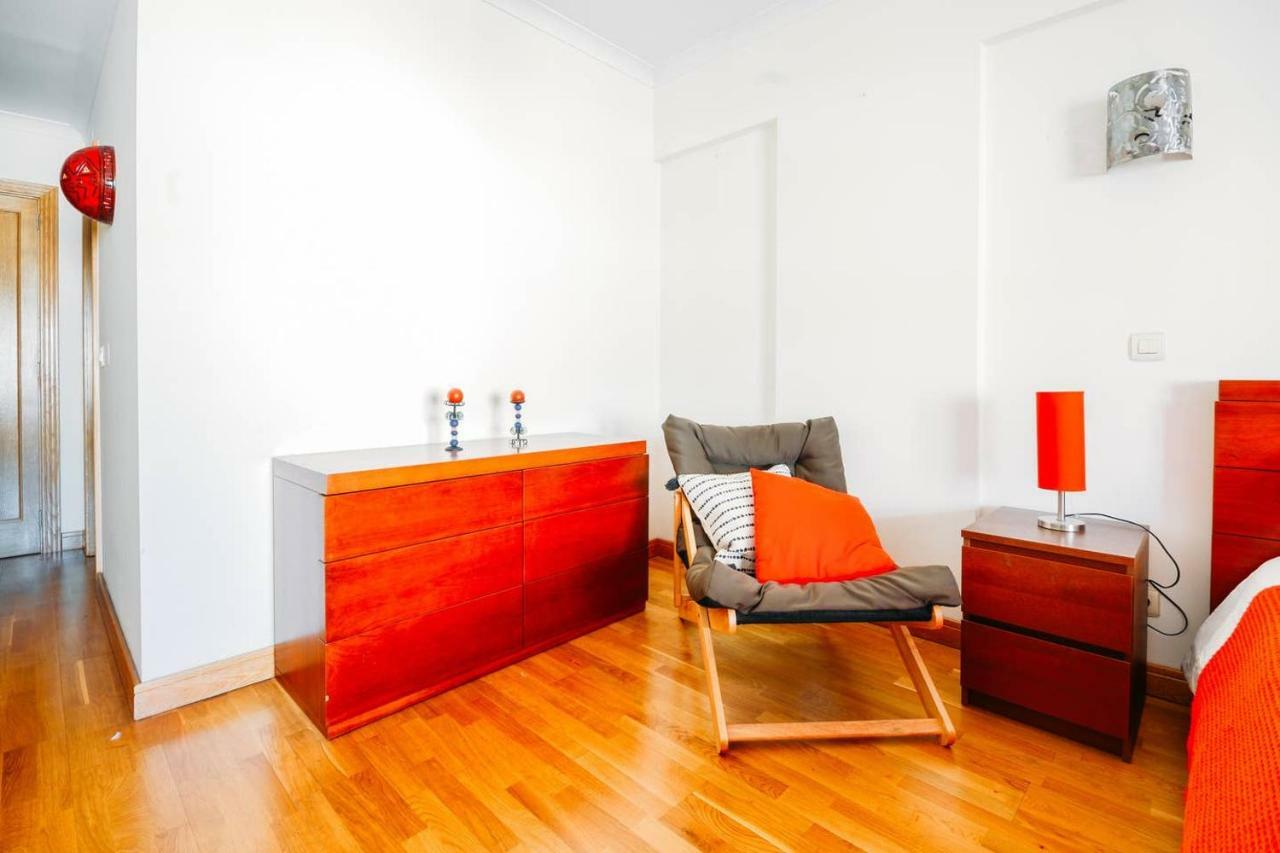 Fantastic Seaside Family Apartment With Pool Parede Dış mekan fotoğraf